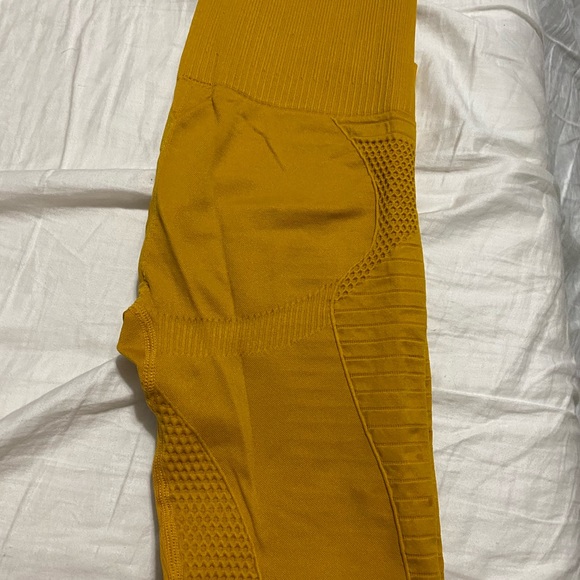 Gymshark dupes - Picture 3 of 3